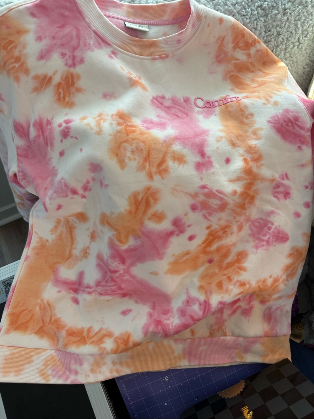 Comfie Tie-Dye Crewneck Sweatshirt in Pink & Orange